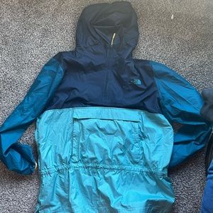 NORTHFACE & TOMMY HILFIGER RAINCOAT